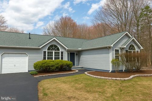516 Old Stage Rd, Albrightsville, PA, 18210-3300 | Card Image