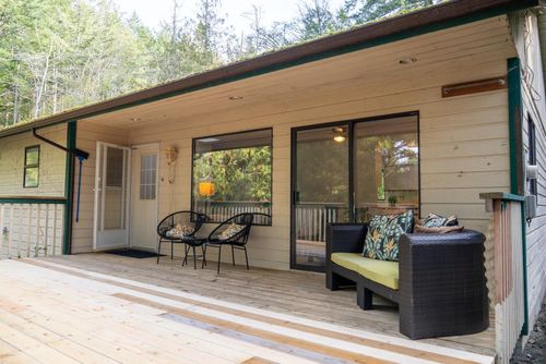 37150 Schooner Way, Pender Island, BC, V0N2M2 | Card Image