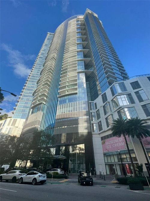 2212-851 Ne 1st Ave, Miami, FL, 33132-1845 | Card Image