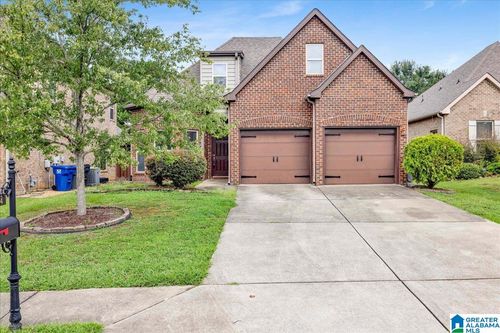 374 Glen Cross Way, TRUSSVILLE, AL, 35173-6601 | Card Image