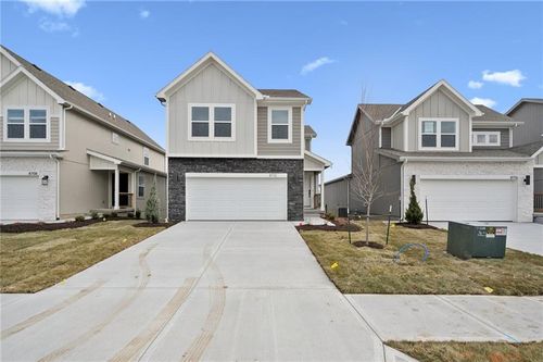 8720 Sw Brickell Dr, Blue Springs, MO, 64064-8029 | Card Image