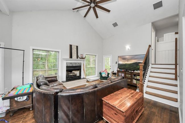 6502 S Highway 35, House other with 5 bedrooms, 3 bathrooms and 3 parking in Alvin TX | Image 16