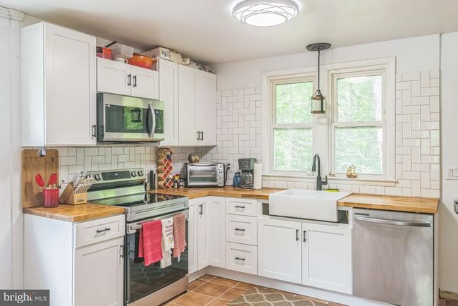 2 Macgregor Ridge Rd, House other with 4 bedrooms, 2 bathrooms and null parking in STAFFORD VA | Image 4