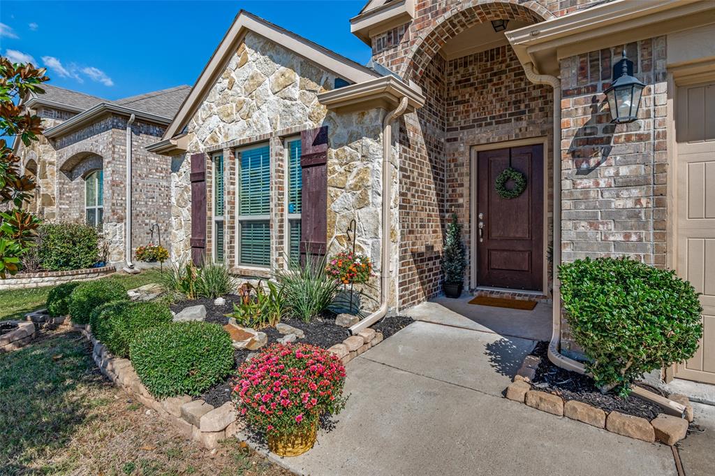 2637 Hillrich Drive, For Sale in Anna Zoocasa