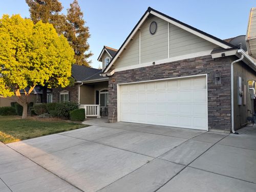 548 W Serena Ave, Clovis, CA, 93619-0430 | Card Image