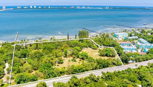 13377 S Indian River Dr, Jensen Beach, FL, 34957-2264 | Card Image