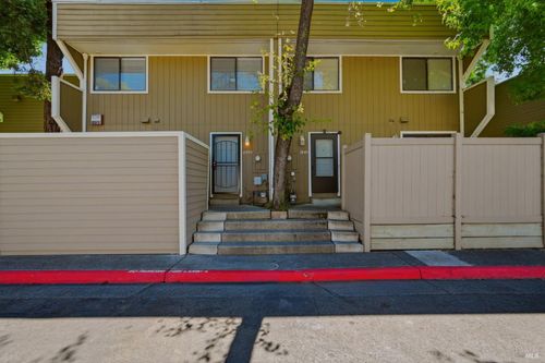 2151 W Steele Lane, Santa Rosa, CA, 95403 | Card Image