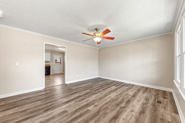 9211 Bates Trl, House other with 3 bedrooms, 2 bathrooms and 1 parking in Lyles TN | Image 6