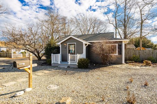 4 Mayfair Ct, Brick, NJ, 08723-6329 | Card Image