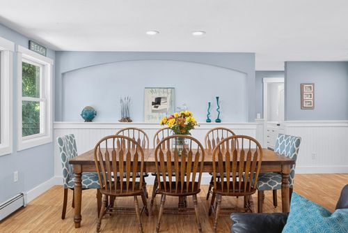 24 Jae Rd, Falmouth, MA, 02540-4341 | Card Image