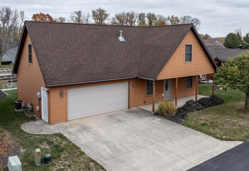 6941 Heron Dr, Celina, OH, 45822-8111 | Card Image