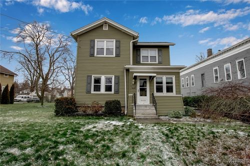 44 Erie St, Lockport, NY, 14094-4642 | Card Image