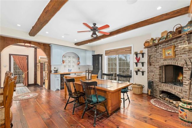 2332 Kunsman Rd, House other with 6 bedrooms, 5 bathrooms and null parking in Quakertown PA | Image 12