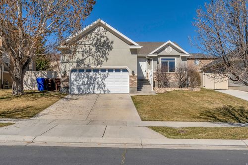 4519 E Bridleway Rd, Eagle Mountain, UT, 84005-5883 | Card Image