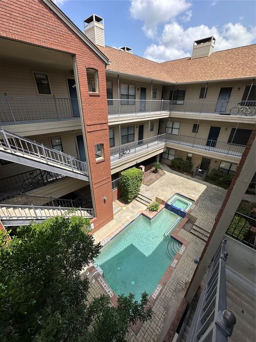 310-106 E 30th Street E, Austin, TX, 78705 | Card Image