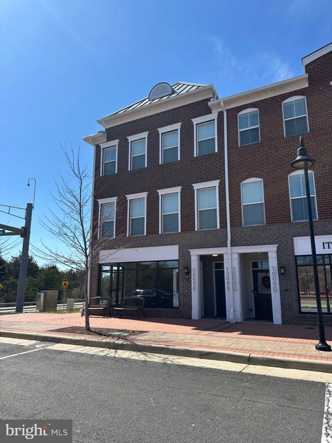 10096 Market St, Home with 0 bedrooms, 1 bathrooms and null parking in Manassas VA | Image 11