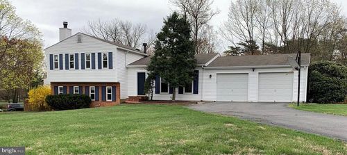 2321 Bedfordshire Cir, RESTON, VA, 20191-1604 | Card Image