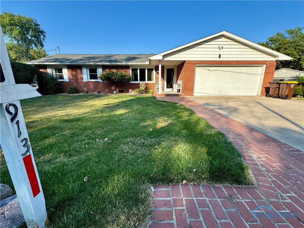 Summit St, Defiance, OH 43512