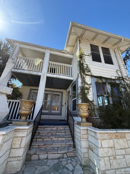 1207 Mccullough Ave, San Antonio, TX, 78212-4811 | Card Image