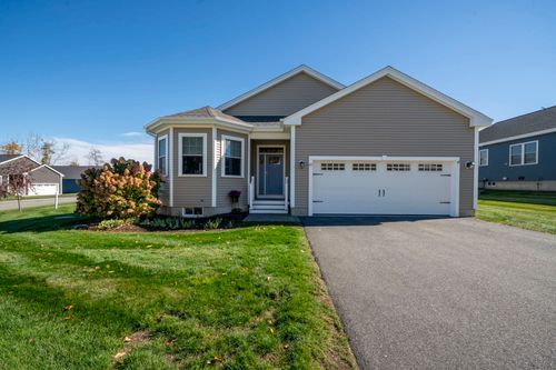4-47 Blackstone Dr, Raymond, NH, 03077 | Card Image