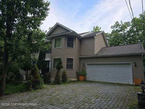 519 Norman Ct, East Stroudsburg, PA, 18302-8664 | Card Image