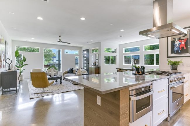 1 - 1904 Sl Davis Ave, Condo with 3 bedrooms, 4 bathrooms and 3 parking in Austin TX | Image 6