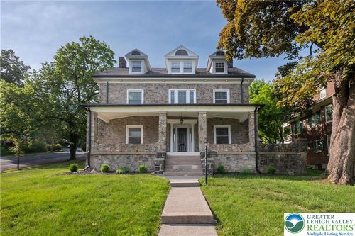 27 W Wayne Ave, EASTON, PA, 18042-1662 | Card Image