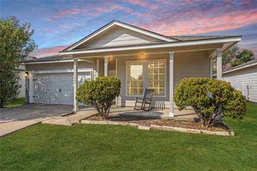 11604 Marshall St, Manor, TX, 78653-4963 | Card Image