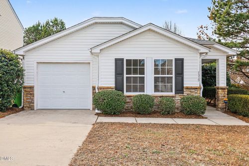 7319 Great Laurel Dr, Raleigh, NC, 27616-3321 | Card Image