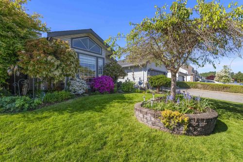 32236 Rogers Ave, Abbotsford, BC, V2T5B6 | Card Image