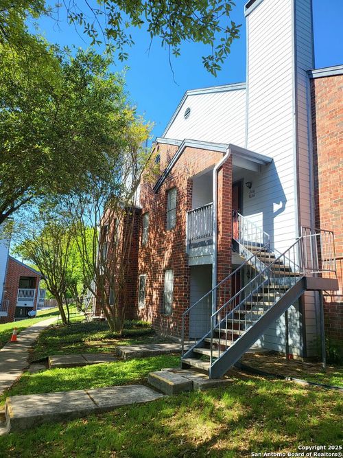 apt-206-14343 Judson Rd, San Antonio, TX, 78233-4484 | Card Image