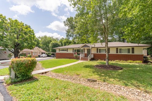 4214 Belvoir Dr, Chattanooga, TN, 37412-2520 | Card Image
