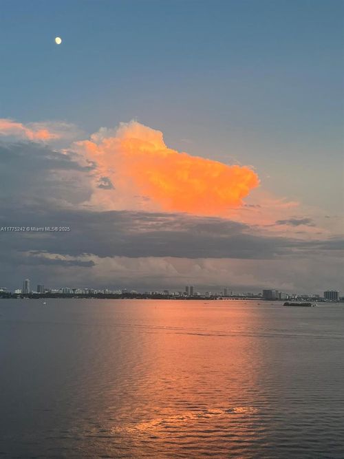 11d-11111 Biscayne Blvd, Miami, FL, 33181-3404 | Card Image