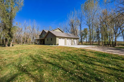 996 190th St N, Hawley, MN, 56549-9262 | Card Image