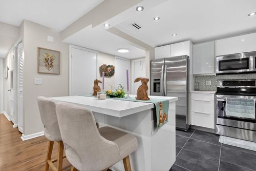 604-720 N Dixie Hwy, Lantana, FL, 33462-1865 | Card Image