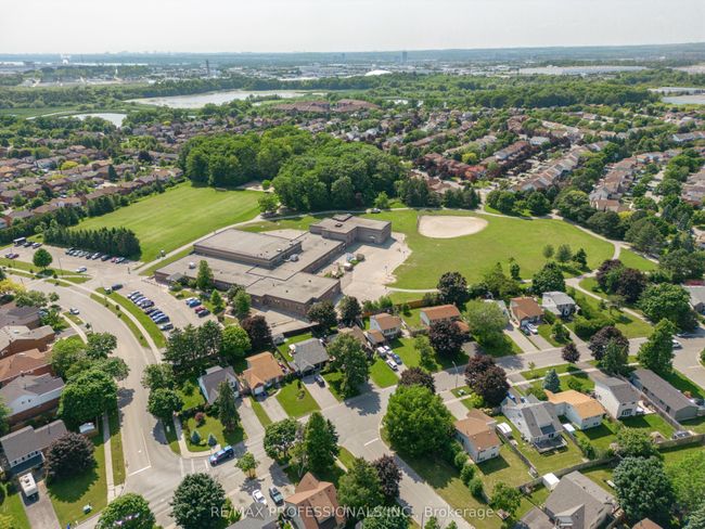 124 Panter Cres, House other with 3 bedrooms, 1 bathrooms and 1 parking in Ajax ON | Image 36