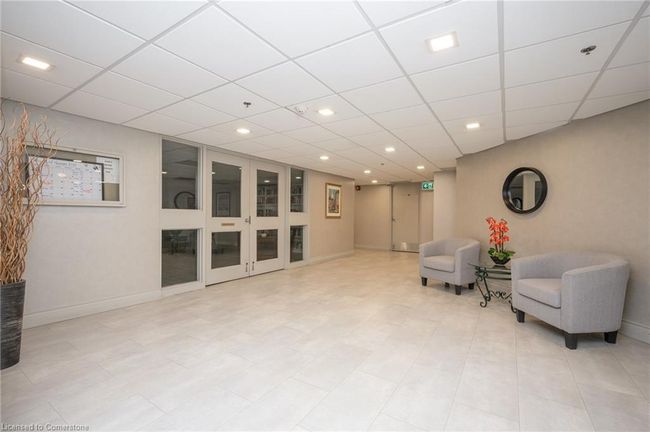 301 - 1237 N Shore Blvd E, House attached with 2 bedrooms, 2 bathrooms and 1 parking in Burlington ON | Image 24