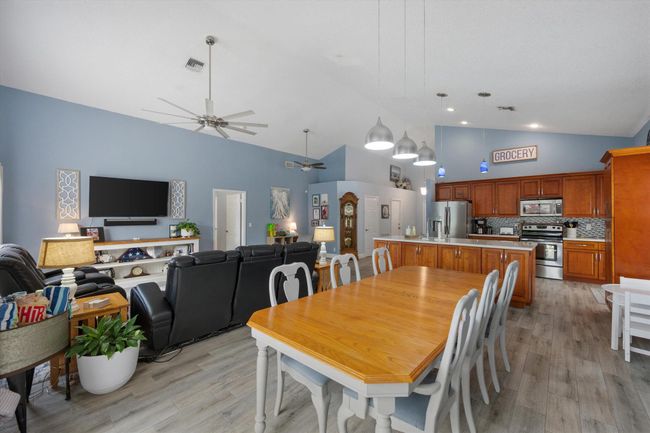 1103 Aviary Rd, House other with 3 bedrooms, 2 bathrooms and null parking in Wellington FL | Image 17