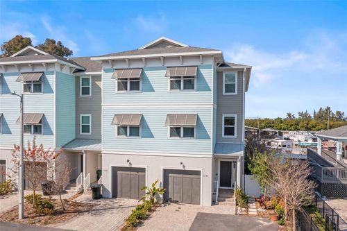 1299 Savona Dr Ne, St Petersburg, FL, 33702-1556 | Card Image