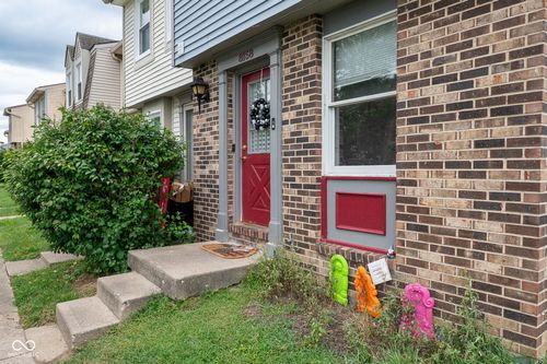 8158 Lima East Dr, Indianapolis, IN, 46227-8181 | Card Image