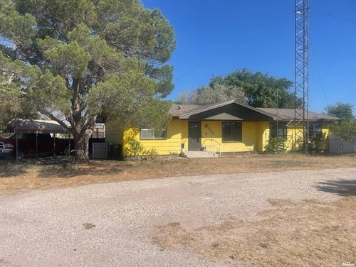 500 W Broom Dr, Hobbs, NM, 88240-9481 | Card Image