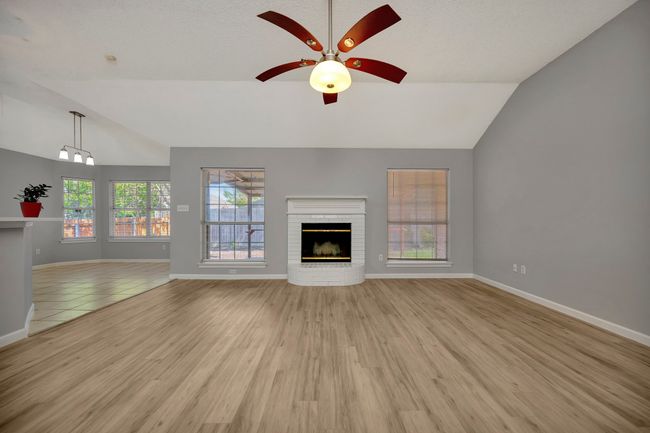 3717 Broken Pine Trl, House other with 4 bedrooms, 2 bathrooms and null parking in Fort Worth TX | Image 5
