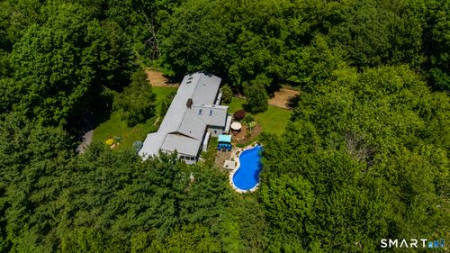 19 Hi Barlow Rd, Newtown, CT, 06470-2424 | Card Image