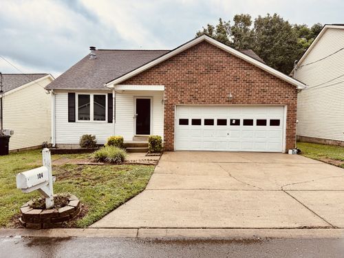 104 Edgehill Ln, Hendersonville, TN, 37075-4181 | Card Image