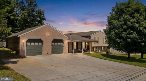 16818 Sterling Rd, WILLIAMSPORT, MD, 21795-3158 | Card Image