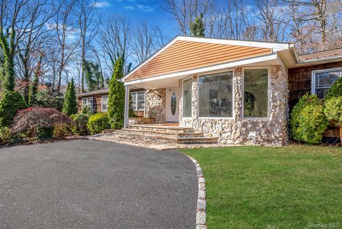 25 Farmington Ln, Melville, NY, 11747-4016 | Card Image