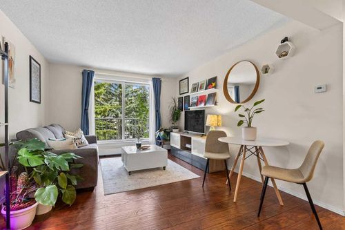 303d-5601 Dalton Dr Nw, Calgary, AB, T3A2E2 | Card Image