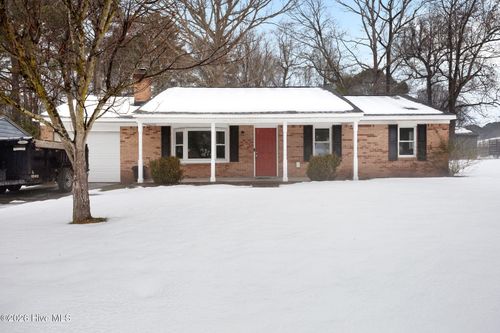 220 White Oak Ct, Jacksonville, NC, 28546-8547 | Card Image