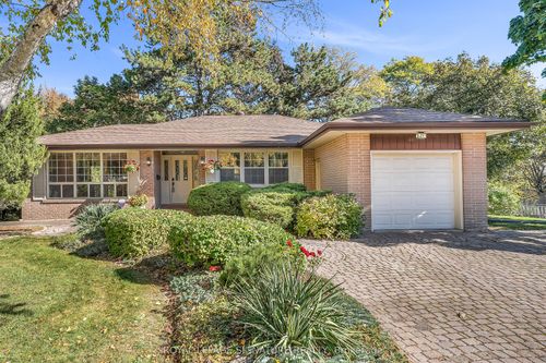 24 Hockley Pl, North York, ON, M3A2S4 | Card Image