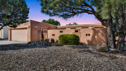 1037 Lawrence Dr Ne, Albuquerque, NM, 87123-1811 | Card Image